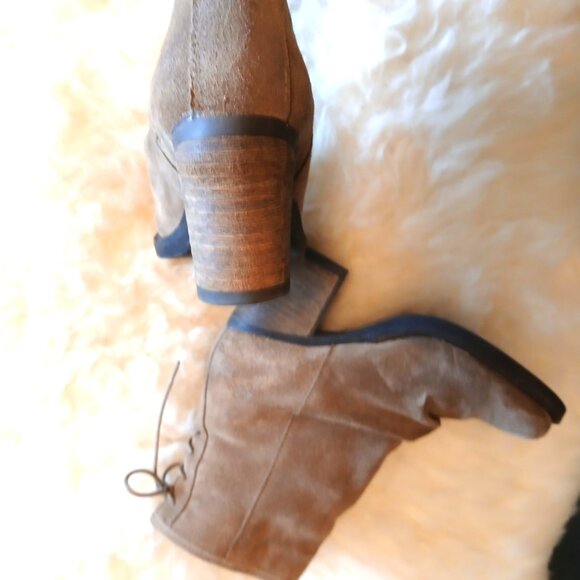 BARLOW  Suede Ankle Boots - NEW - Picture 2 of 8